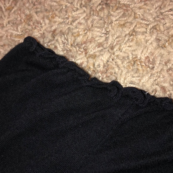 Black off the shoulder crop top - Picture 3 of 4